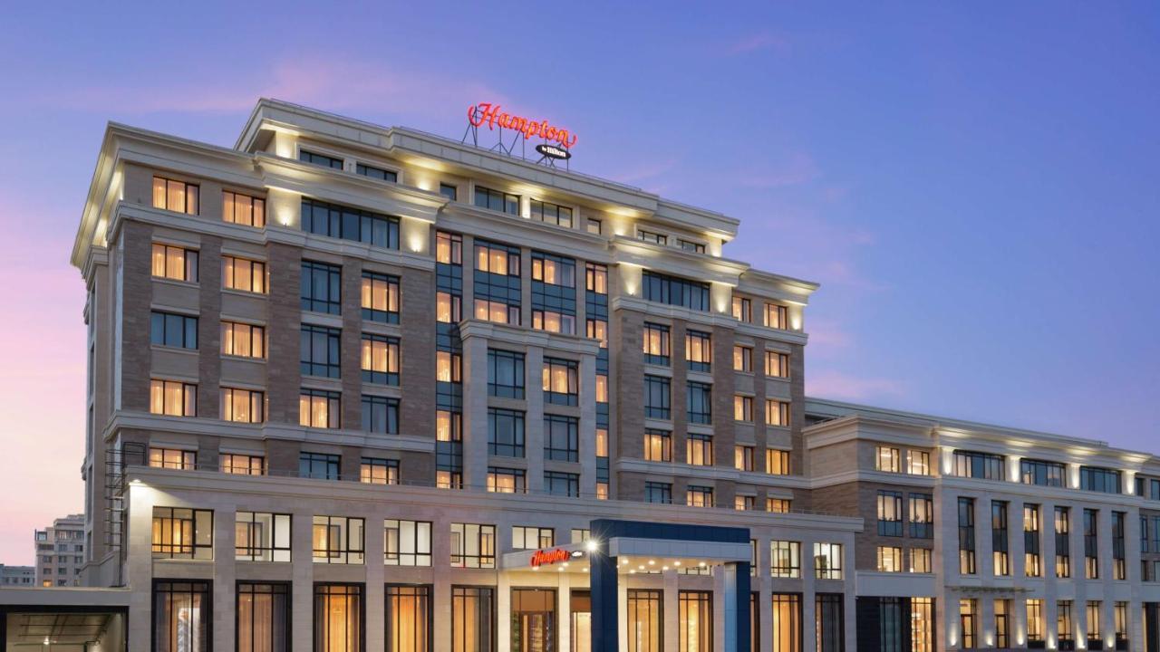 Hotel Hampton By Hilton Astana Triumphal Arch Exteriér fotografie